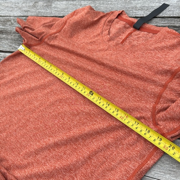 Lululemon Soft Jersey Tee Shirt Mens orange Heathered size Small NWT - Picture 5 of 7